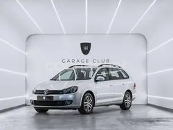 Gris / plata Usado 2009 VW Golf VI Advance Familiar | 8699 € (Precio justo)