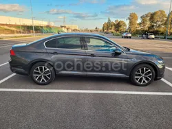 Gris / plata Usado 2020 VW Passat Executive Berlina | 16.995 € (Precio justo)
