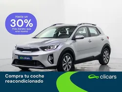 Gris Usado 2024 Kia Stonic SUV | 18.990 € (Precio justo)