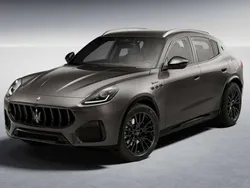 Gris Nuevo 2025 Maserati Grecale SUV | 100.700 € (Precio justo)