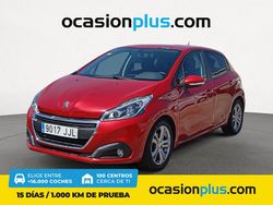 Rojo Usado 2015 Peugeot 208 Active Utilitario | 8390 € (Precio justo)