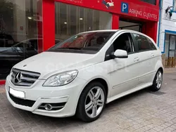 Blanco Usado 2010 Mercedes B160 Monovolumen | 9990 € (Un poco caro)