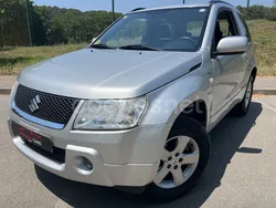 Gris / plata Usado 2007 Suzuki Grand Vitara SUV | 7990 € (Precio justo)