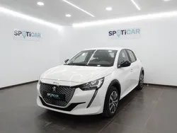 Blanco Usado 2023 Peugeot e-208 Active Utilitario | 24.995 € (Precio justo)