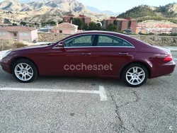 Granate Usado 2012 Mercedes CLS350 Shooting Brake Familiar | 8950 €