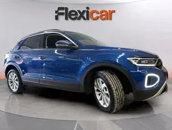 Azul Usado 2024 VW T-Roc Life SUV | 24.290 € (Precio justo)