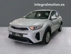 Gris Usado 2023 Kia Stonic SUV | 15.500 € (Precio justo)