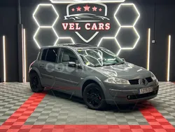 Gris / plata Usado 2005 Renault Mégane II Authentique Berlina | 4790 € (Precio justo)