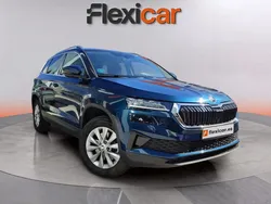Azul Usado 2023 Skoda Karoq Ambition SUV | 19.490 €