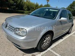 Gris / plata Usado 2002 VW Golf IV Highline Berlina | 3990 € (Precio justo)