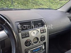Gris / plata Usado 2002 Ford Mondeo Trend Berlina | 3200 € (Precio justo)