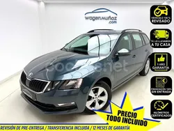 Gris / plata Usado 2019 Skoda Octavia Ambition Familiar | 14.999 € (Precio justo)