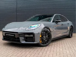 Gris / plata Nuevo 2025 Porsche Panamera Turbo S Executive Berlina | 295.000 €
