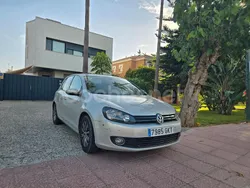 Beige Usado 2009 VW Golf VI Highline Berlina | 6900 € (Precio justo)