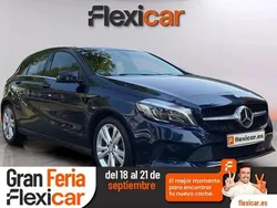 Azul Usado 2017 Mercedes A180 Urban Utilitario | 16.490 € (Precio justo)
