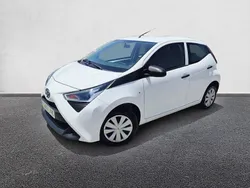 Blanco Usado 2022 Toyota Aygo X-play Utilitario | 11.500 € (Precio justo)