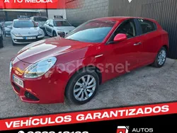 Rojo Usado 2015 Alfa Romeo Giulietta Sprint Utilitario | 8500 € (Precio justo)