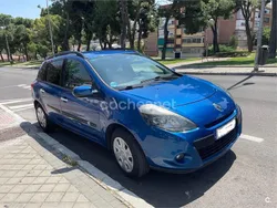 Azul Usado 2009 Renault Clio GrandTour Expression Familiar | 2950 €