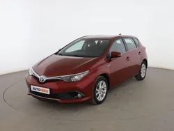 Rojo Usado 2017 Toyota Auris Hybrid Advance Utilitario | 14.799 € (Un poco caro)