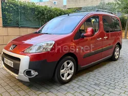Granate Usado 2011 Peugeot Partner Tepee Outdoor Monovolumen | 8999 € (Precio justo)