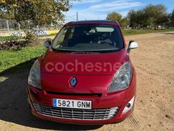 Rojo Usado 2010 Renault Grand Scénic III Bose Edition Monovolumen | 5600 € (Un poco caro)