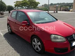 Rojo Usado 2007 VW Golf V GT Berlina | 5500 € (Precio justo)