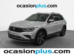 Gris plata Usado 2022 VW Tiguan Life SUV | 27.091 € (Super precio)