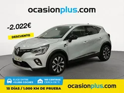 Gris Usado 2023 Renault Captur Techno SUV | 21.950 € (Un poco caro)