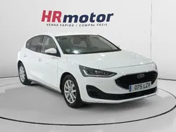 Blanco Usado 2022 Ford Focus Trend Berlina | 17.290 € (Precio justo)