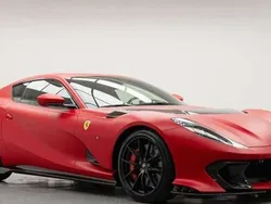 Rojo Nuevo 2025 Ferrari 812 Coupe | 1.949.900 €