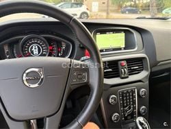 Negro Usado 2018 Volvo V40 Momentum Familiar | 15.300 € (Buen precio)
