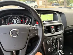 Negro Usado 2018 Volvo V40 Momentum Familiar | 15.300 € (Buen precio)