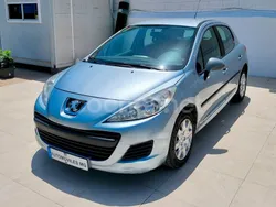 Azul Usado 2011 Peugeot 207 Active Berlina | 5490 € (Precio justo)
