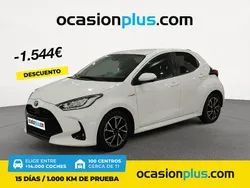 Blanco Usado 2021 Toyota Yaris Hybrid Business Edition Berlina | 16.990 € (Precio justo)