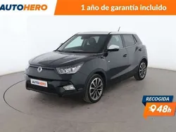 Verde Usado 2017 Ssangyong Tivoli Limited SUV | 12.399 € (Precio justo)