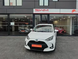 Blanco Usado 2022 Toyota Yaris Hybrid Active Berlina | 16.900 € (Super precio)
