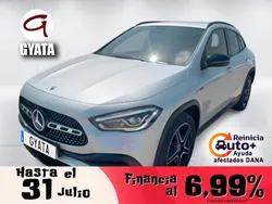 Gris / plata Usado 2021 Mercedes GLA250 SUV | 35.490 € (Precio justo)