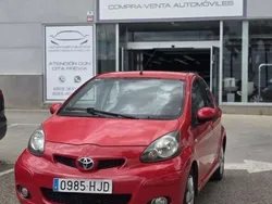 Rojo Usado 2012 Toyota Aygo Connect Style Utilitario | 4700 €