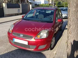 Rojo Usado 2008 Ford Fiesta Ambiente Utilitario | 1900 € (Buen precio)