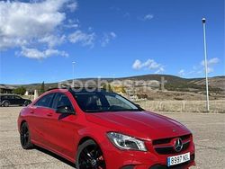 Rojo Usado 2013 Mercedes CLA200 Berlina | 17.199 € (Un poco caro)