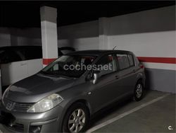 Gris / plata Usado 2008 Nissan Tiida Tekna Berlina | 4800 €