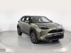 Bronce Usado 2024 Toyota Yaris Cross Active SUV | 25.800 € (Un poco caro)