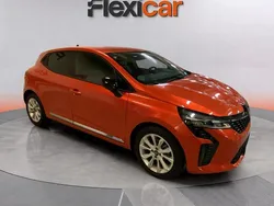 Naranja Usado 2023 Renault Clio V Evolution Berlina | 16.290 € (Precio justo)