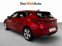 Rojo Nuevo 2025 Seat Leon FR Berlina | 22.550 € (Precio justo)