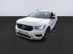 Blanco Usado 2021 Volvo XC40 R-Design SUV | 29.900 € (Precio justo)