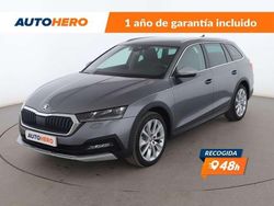 Gris Usado 2023 Skoda Octavia Scout 4x4 Familiar | 27.428 €