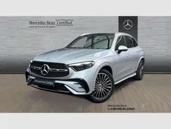 Plateado Usado 2023 Mercedes 220 AMG line Berlina | 60.900 €