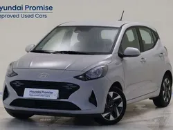Gris Usado 2024 Hyundai i10 Utilitario | 13.490 € (Buen precio)