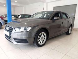 Gris Usado 2013 Audi A3 Sportback Ambition Utilitario | 9499 € (Caro)