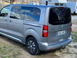 Gris Usado 2022 Citroën Jumpy Monovolumen | 25.000 € (Un poco caro)